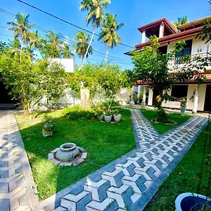 Dinu Lanka Resort Katunayake